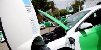 ¿Fin a las emisiones? En 2035 se venderían solo vehículos eléctricos en Chile