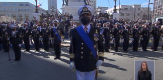 Más de 2300 efectivos de las Fuerzas Armadas y de Orden y Seguridad rindieron honores a los Héroes de Iquique y Punta Gruesa en Valparaíso