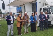 Gracias a la adquisición de un moderno camión la Municipalidad de Rinconada llevará atenciones sociales a distintos puntos de la comuna.