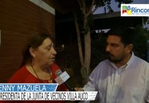 Alcalde Juan Galdames informa a vecinos de villa Auco de trabajos de remodelación de la plazoleta.