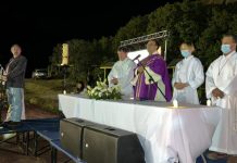 VIDEO HD: Todo un éxito la realización de la Misa de Los Difuntos efectuada en Rinconada.