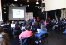 En el programa Familias adquieren herramientas para formalizar sus emprendimientos.