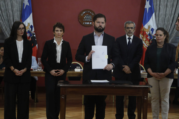 Ceremonia de Promulgación de la Ley Nain Retamal
