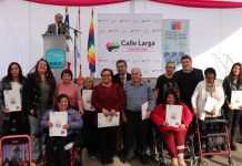 Sueño cumplido: 352 familias de Villa Cumbres de Calle Larga recibieron las escrituras de sus casas