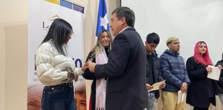 Municipio de Los Andes entregó becas a 170 estudiantes de educación superior
