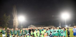 Municipio andino entrega luminarias para cancha El Sauce