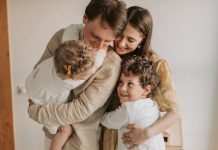 Día Internacional del Abrazo: El lazo con tu bebé desde el abrazo