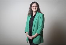 Intérpretes en lengua de señas, su rol y desafíos