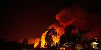 ASEGURADORAS DEBERÍAN PAGAR MÁS DE US$100 MILLONES POR INCENDIOS EN VALPARAÍSO