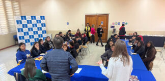 Niños y jóvenes entablan provecho diálogo con alcalde de Los Andes