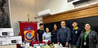 Estudiantes del Liceo Bicentenario Politécnico América reciben importantes donaciones del Centro General de Padres