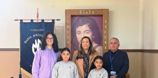 Colegio María Auxiliadora realiza desfile en celebración a sus 100 años en la Plaza de Armas