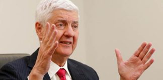 Gobierno pide la renuncia de Javier Etcheberry como director del SII tras polémica por contribuciones