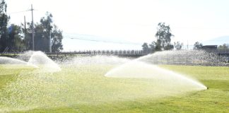 Avanzan obras de construcción de canchas de fútbol en borde río Aconcagua