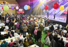 Masiva asistencia de personas mayores al Malón Aniversario de Los Andes