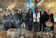 Embajadora de Argelia y Fundación Skansen visitan Calle Larga y sellan convenio cultural con el municipio