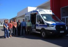 RINCONADA: Alcalde y concejales recepcionaron nueva ambulancia