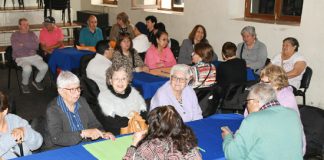 Personas mayores abordan la sexualidad de manera lúdica y sin tabúes