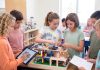En la era de la inteligencia artificial, los colegios apuestan por las habilidades que las máquinas no pueden reemplazar